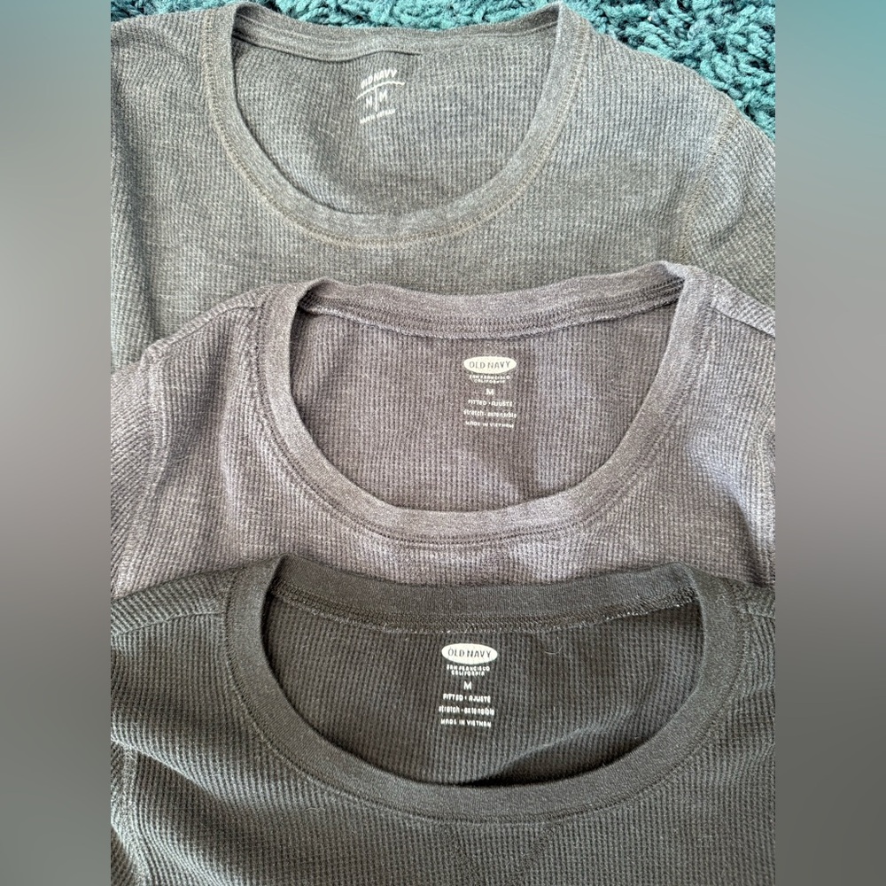 Old Navy Thermal Long Sleeve Medium Bundle of 3 Women's Gray Blue Black - Picture 8 of 9